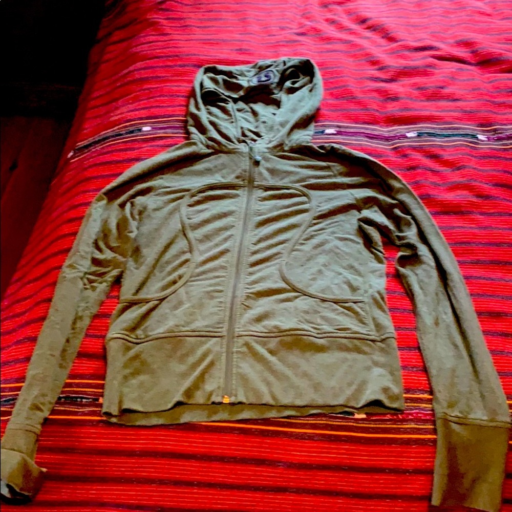 Lululemon Green Scuba sweatshirt size Medium